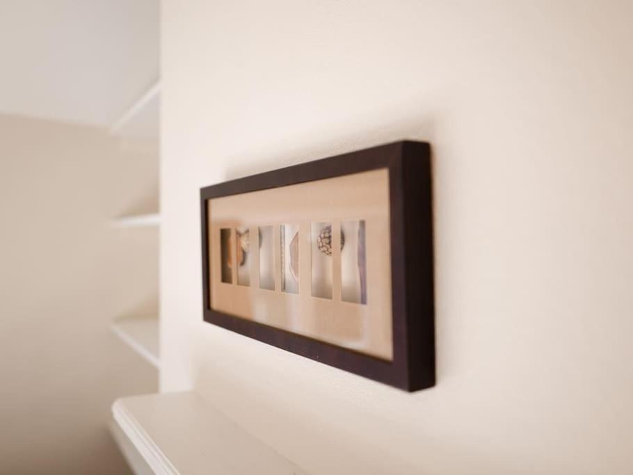 Charming Cottage Getaway In Altrincham Eksteriør billede
